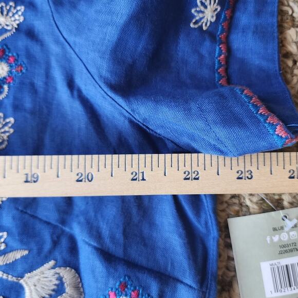 John Mark Women's Shirt‎ Size Large Blue Embroidered Floral Short Sleeve - Picture 4 of 8